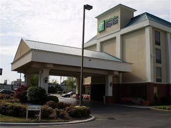Express Medical Center - Midtown By Ihg
