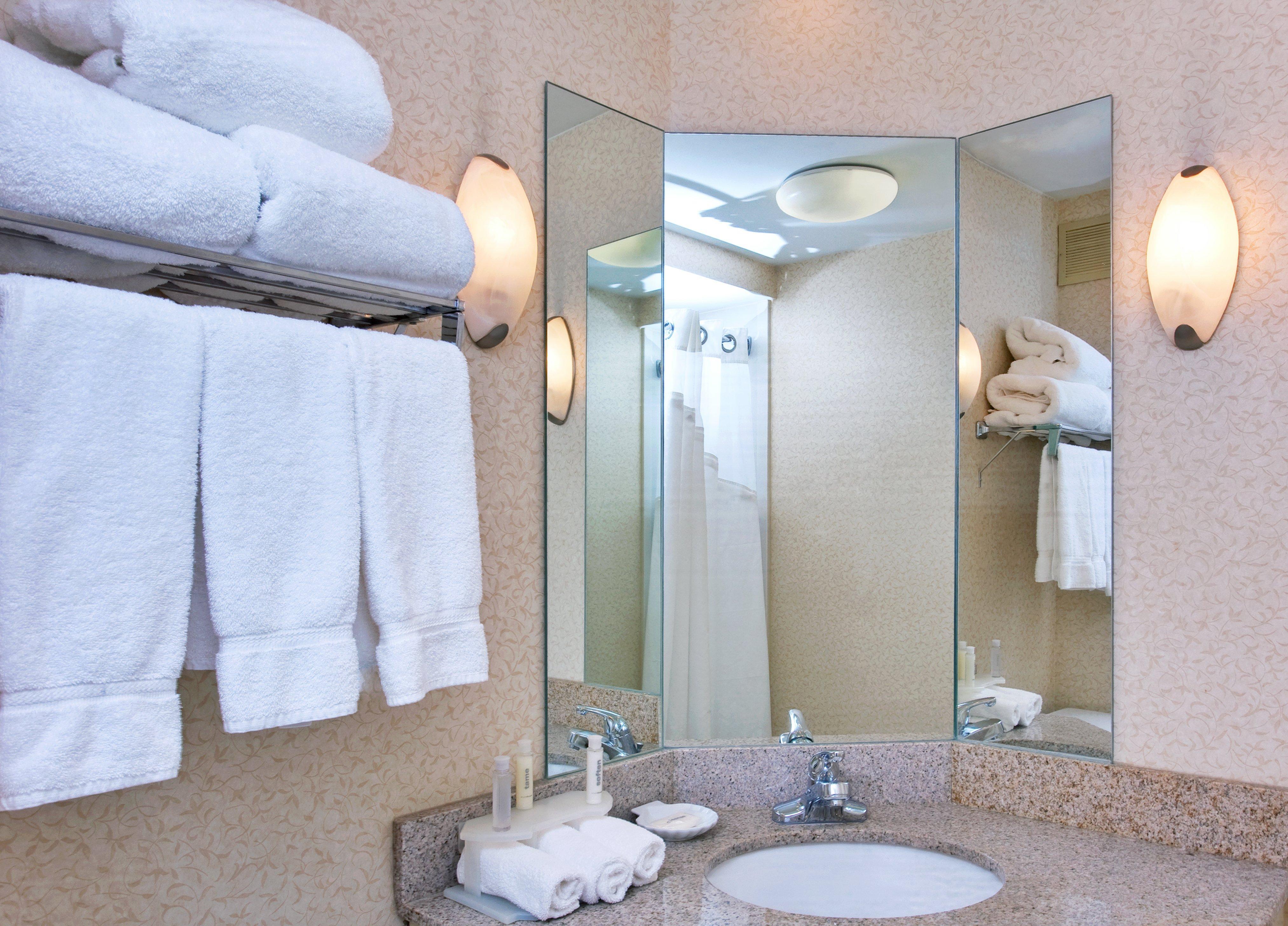 Express Medical Center - Midtown By Ihg Hotel