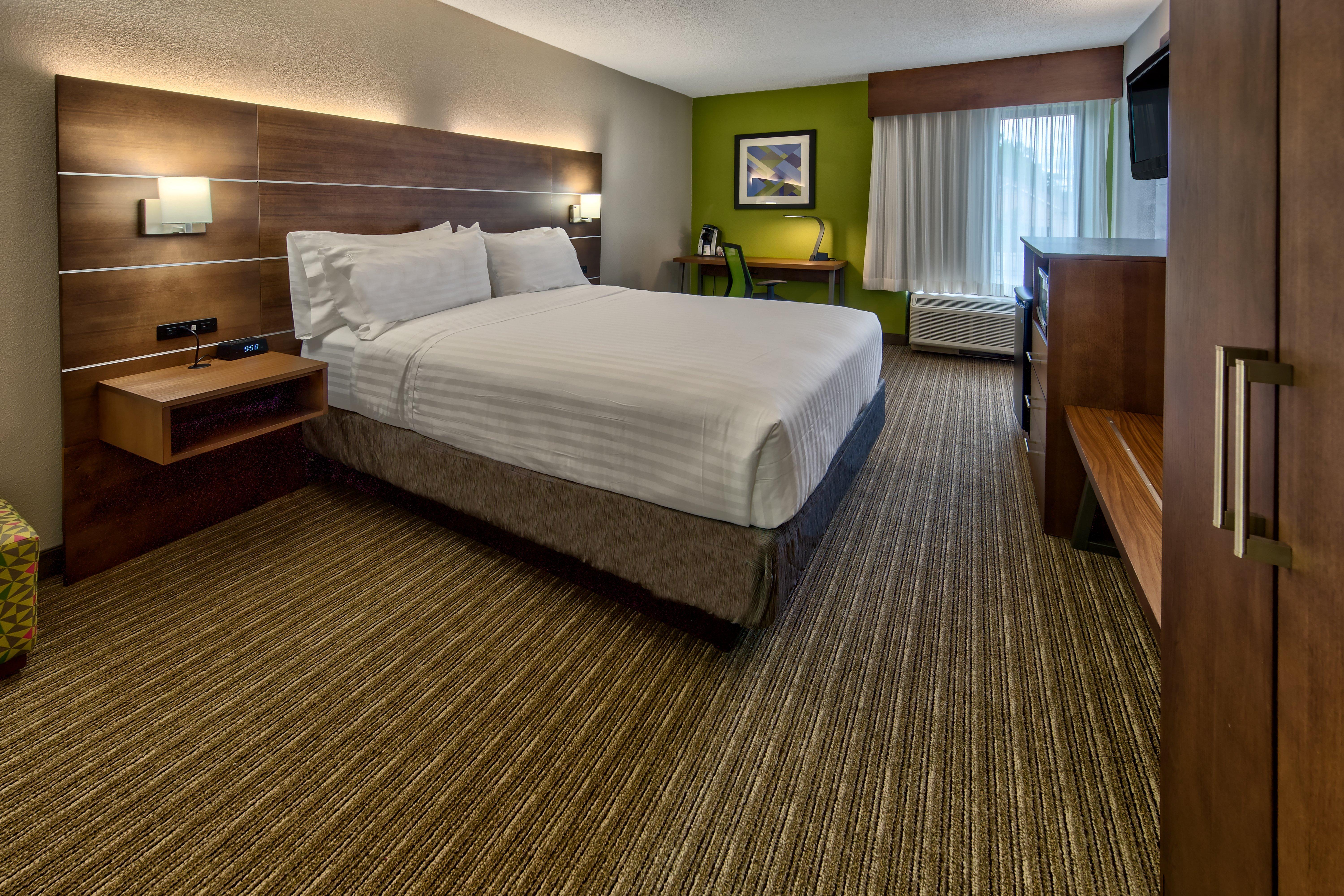 Express Medical Center - Midtown By Ihg 2*