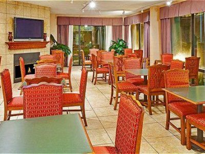 Express Medical Center - Midtown By Ihg