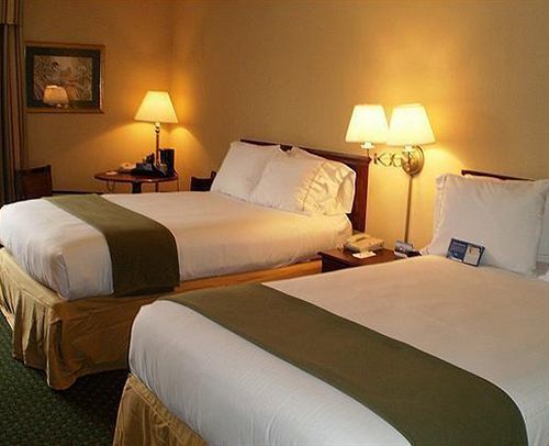 Express Medical Center - Midtown By Ihg Hotel Memphis