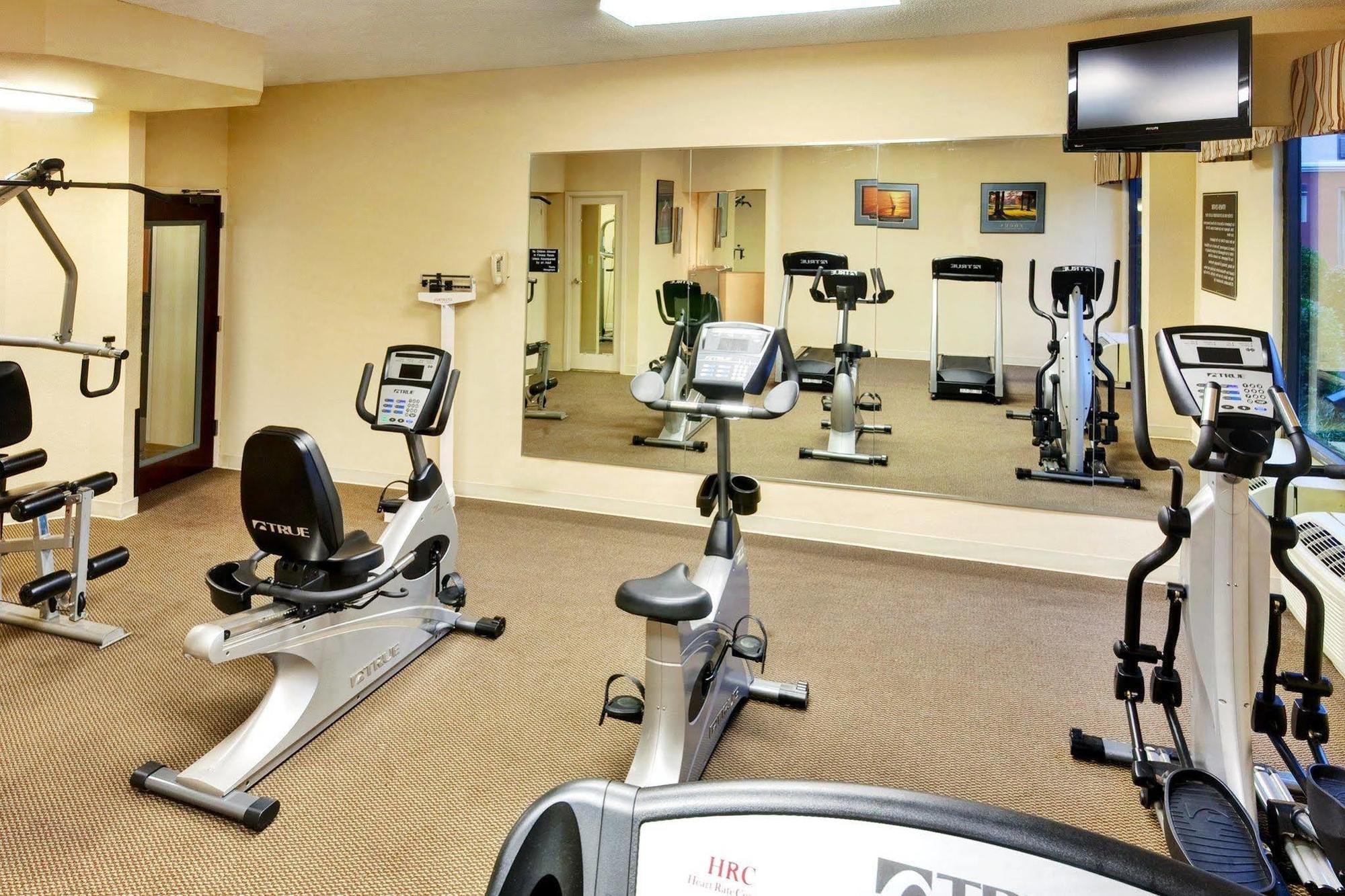 Hotel Express Medical Center - Midtown By Ihg 2*