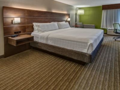 Express Medical Center - Midtown By Ihg
