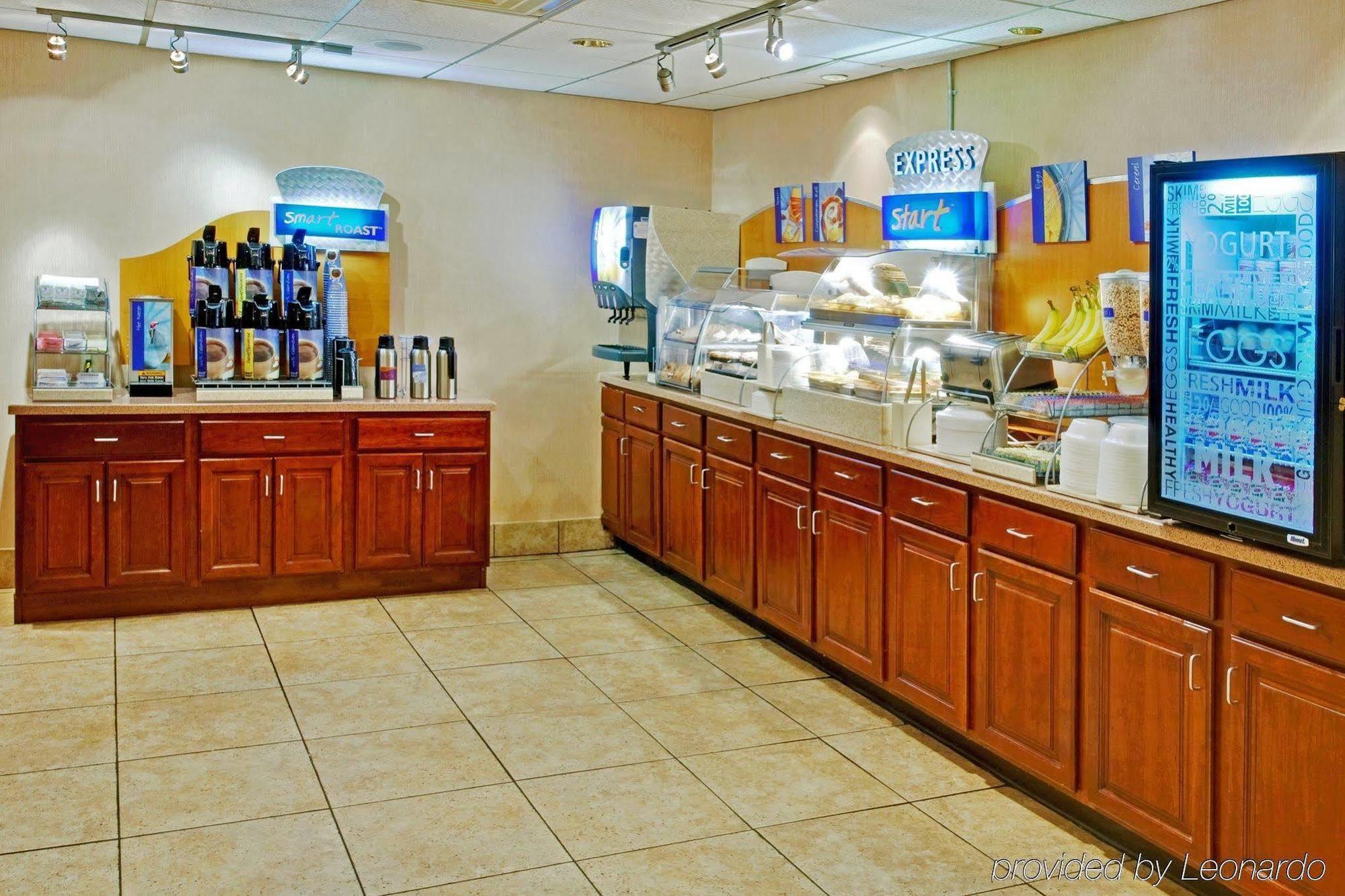 Express Medical Center - Midtown By Ihg Hotel Memphis